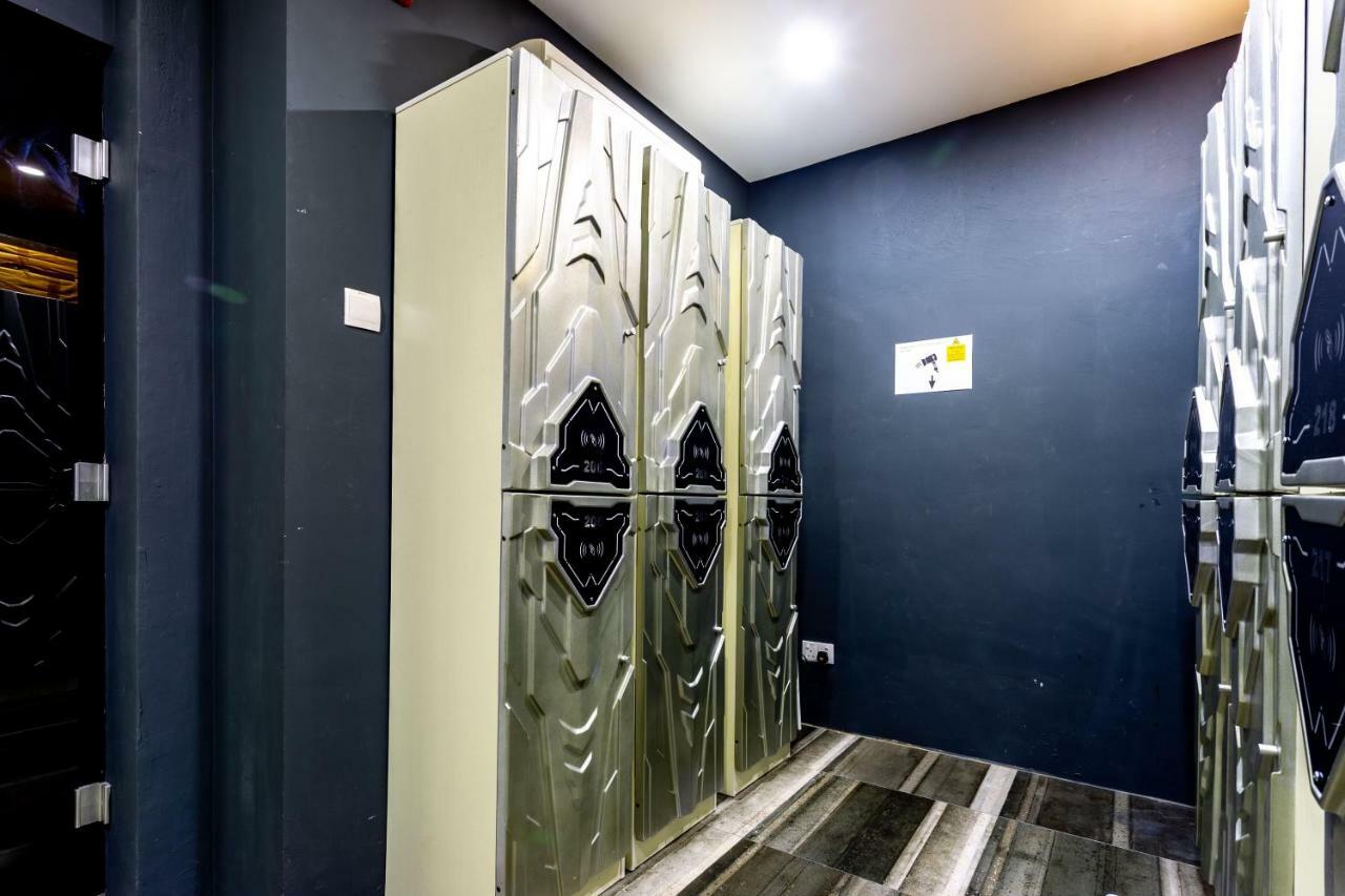 Met A Space Pod At Arab Street Сингапур Экстерьер фото